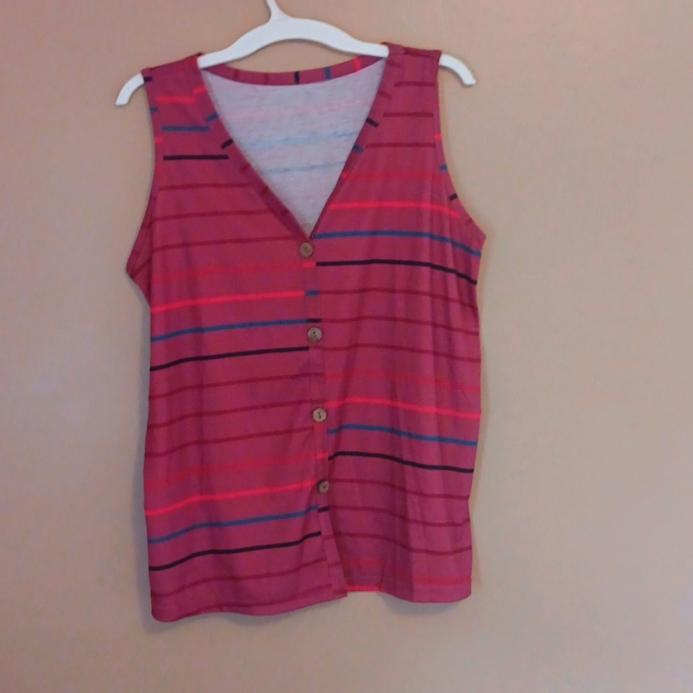 Sleeveless blouse